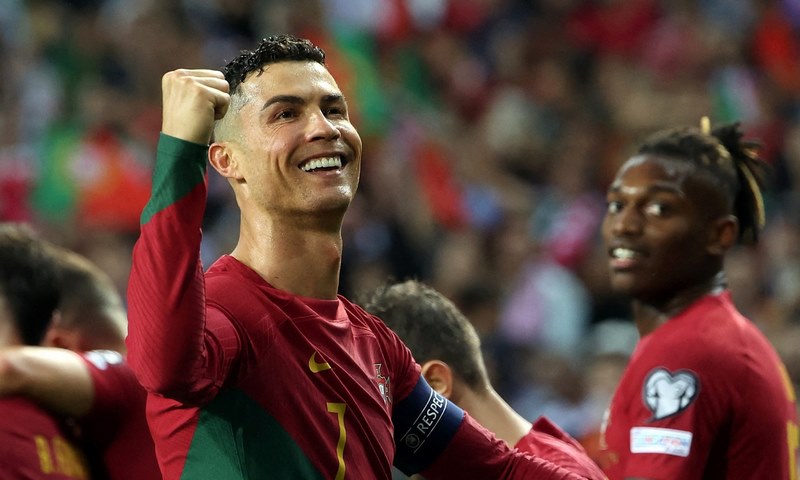 Cristiano Ronaldo đã chơi cho nhiều CLB trong suốt sự nghiệp thi đấu của mình